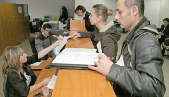 Bulgarii deschid firme în România pentru a scăpa de taxe